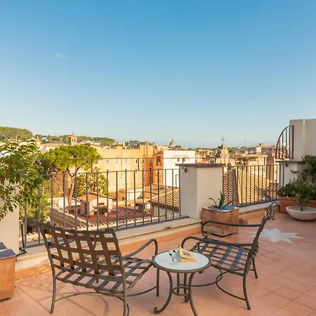 Trastevere Terrace Attic Apartman *